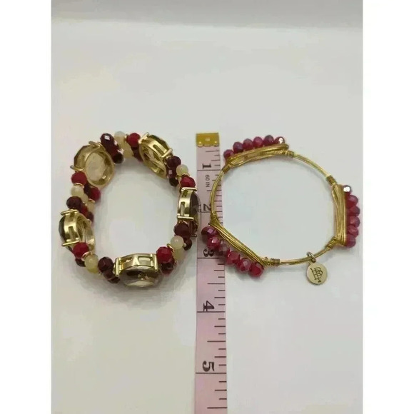 Bourbon And Bowtie Beaded Stretch Bracelet Bundle Red White Gold Tone - Picture 4 of 4